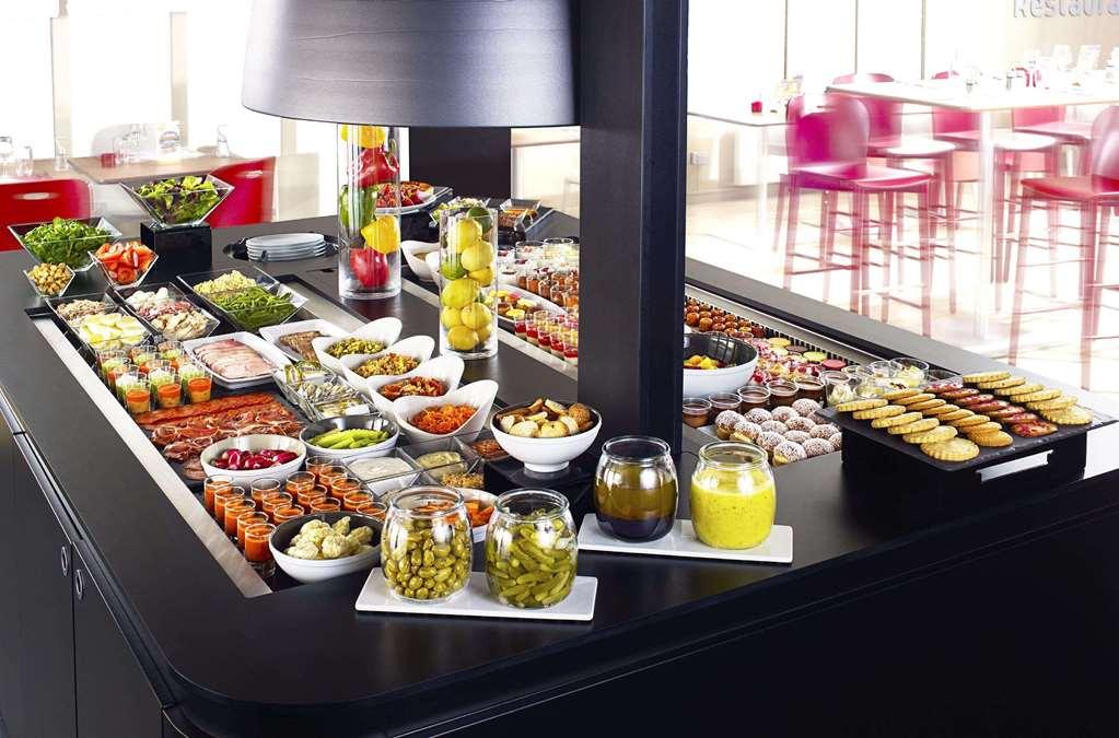 Kyriad Chateauroux - Saint-Maur Restaurant billede